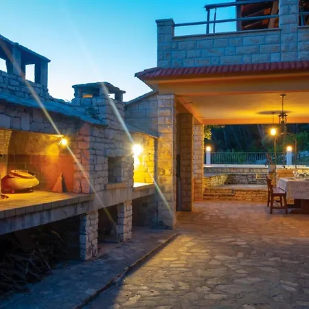 Pet Friendly In Cara *