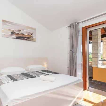 Ferienhaus Pet Friendly In Cara Čara