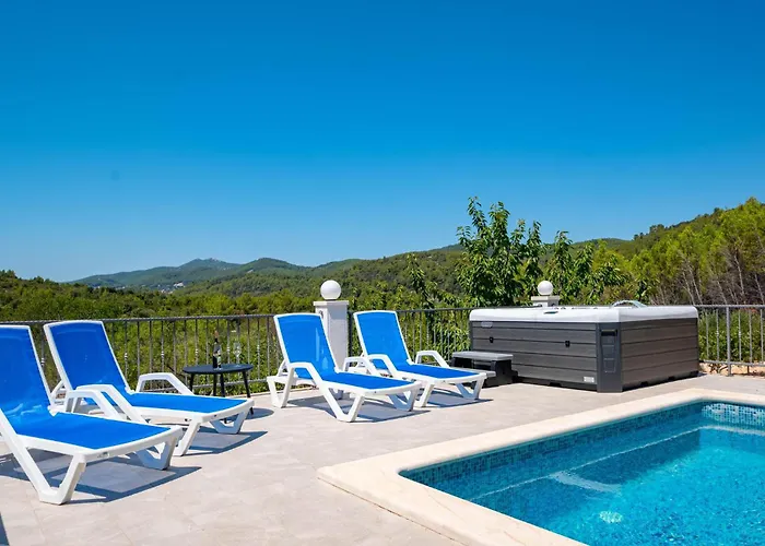 Pet Friendly In * Čara