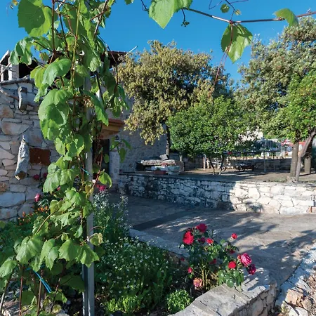Tatil Evi Front In *