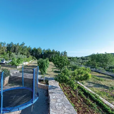 Front In Tatil Evi *