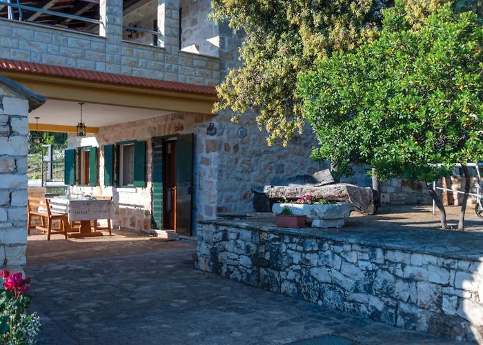 Pet Friendly In Čara